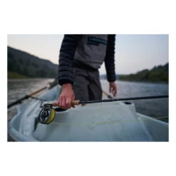 SAGE R8 CORE Fly Rod(2022 Sage R8 Fly Rod) -Mrfc 2022 Sage R8 Core Fly Rod Lifestyle 3