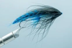 Hartwick's Hoser Black/Blue(2024 Aqua Flies Hartwicks Hoser Black Blue)