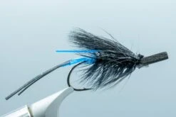 McGovney's Skater Black/Blue #4(2024 Aqua Flies Mcgovneys Skater Black Blue 4)